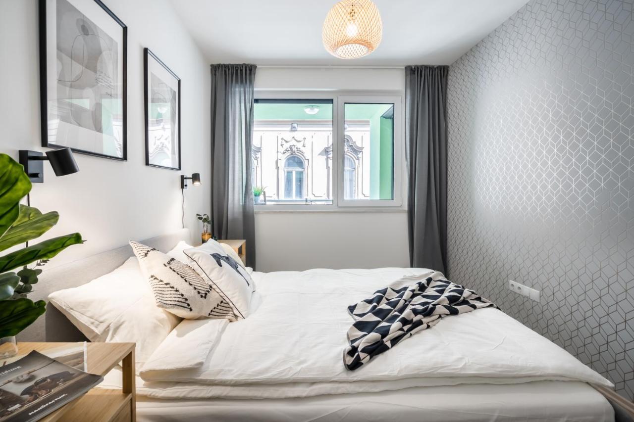 Cosy Tolnai Street